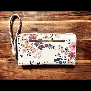 Steve Madden Floral Wristlet